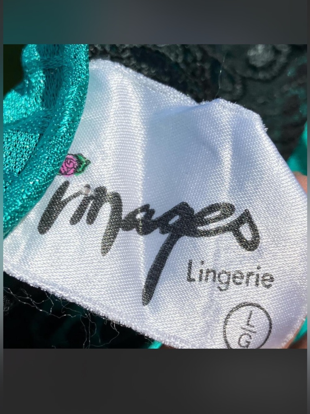 Vintage Images Lingerie Top with Lace Butterfly Detail - Picture 3 of 3